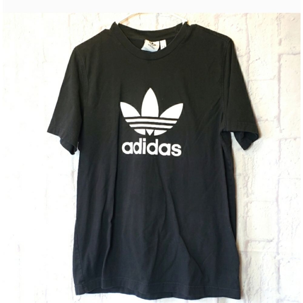 ADIDAS Classic Logo Graphic Tee Medium